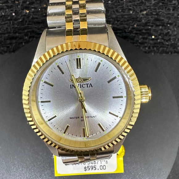 Men's (NWT) Invicta Two-Toned Watch w/Silver Face & Gold Accented Hands & Bezel - Picture 1 of 8